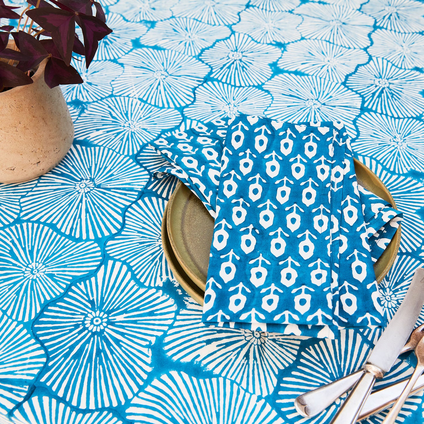 Zakiya Tablecloth/ Napkin Set